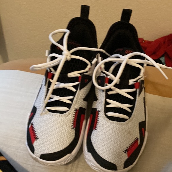 Air Jordan Westbrook One - Picture 2 of 5